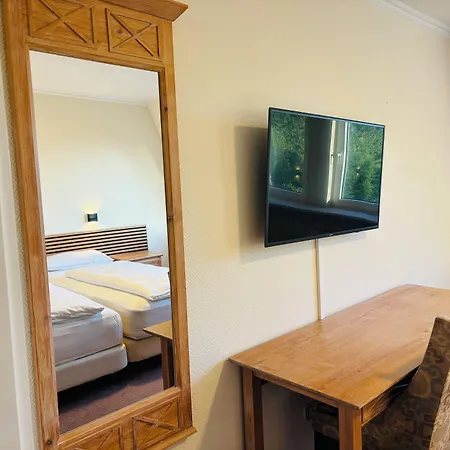 Thesdorfer Hof * Pinneberg